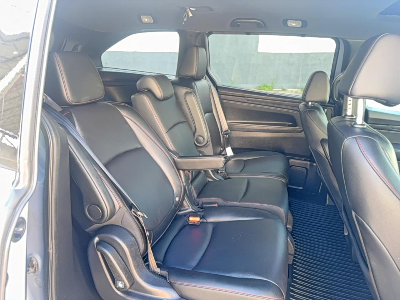 2025 Honda Odyssey Sport-L - Фото 6
