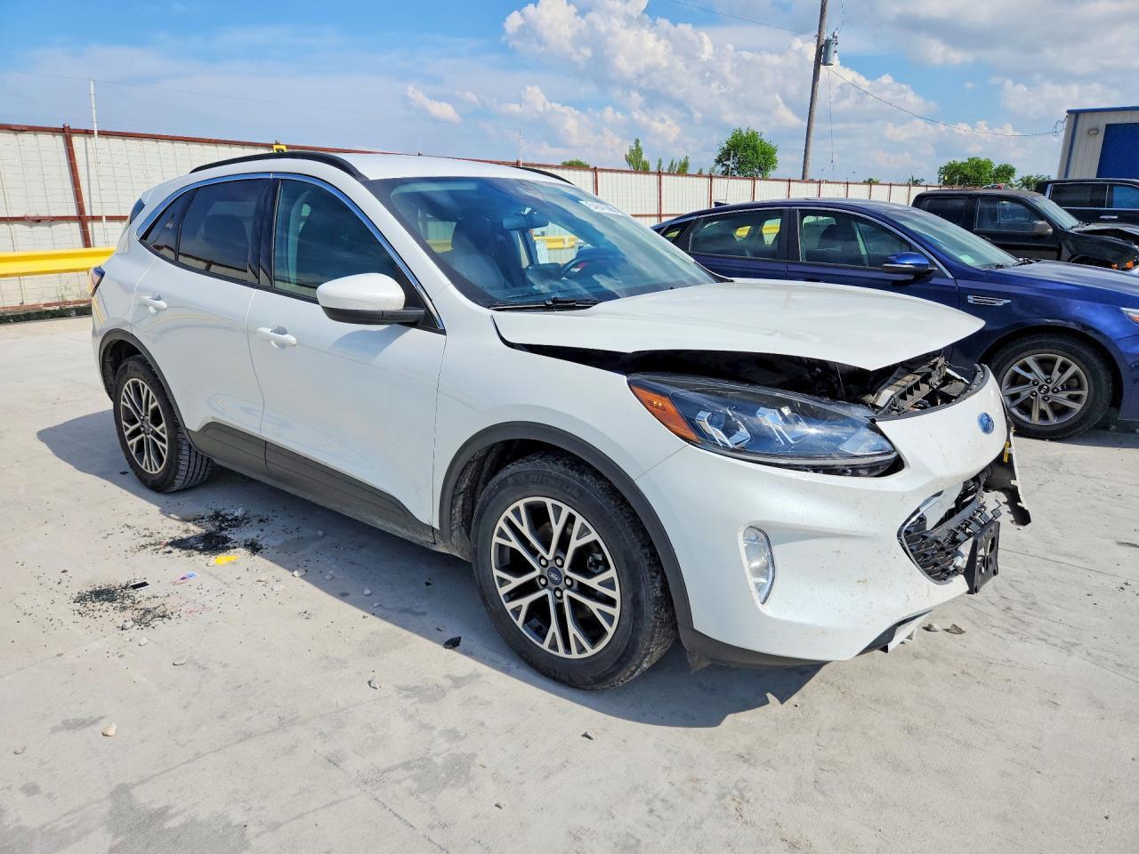 2020 Ford Escape Sel - Фото 4