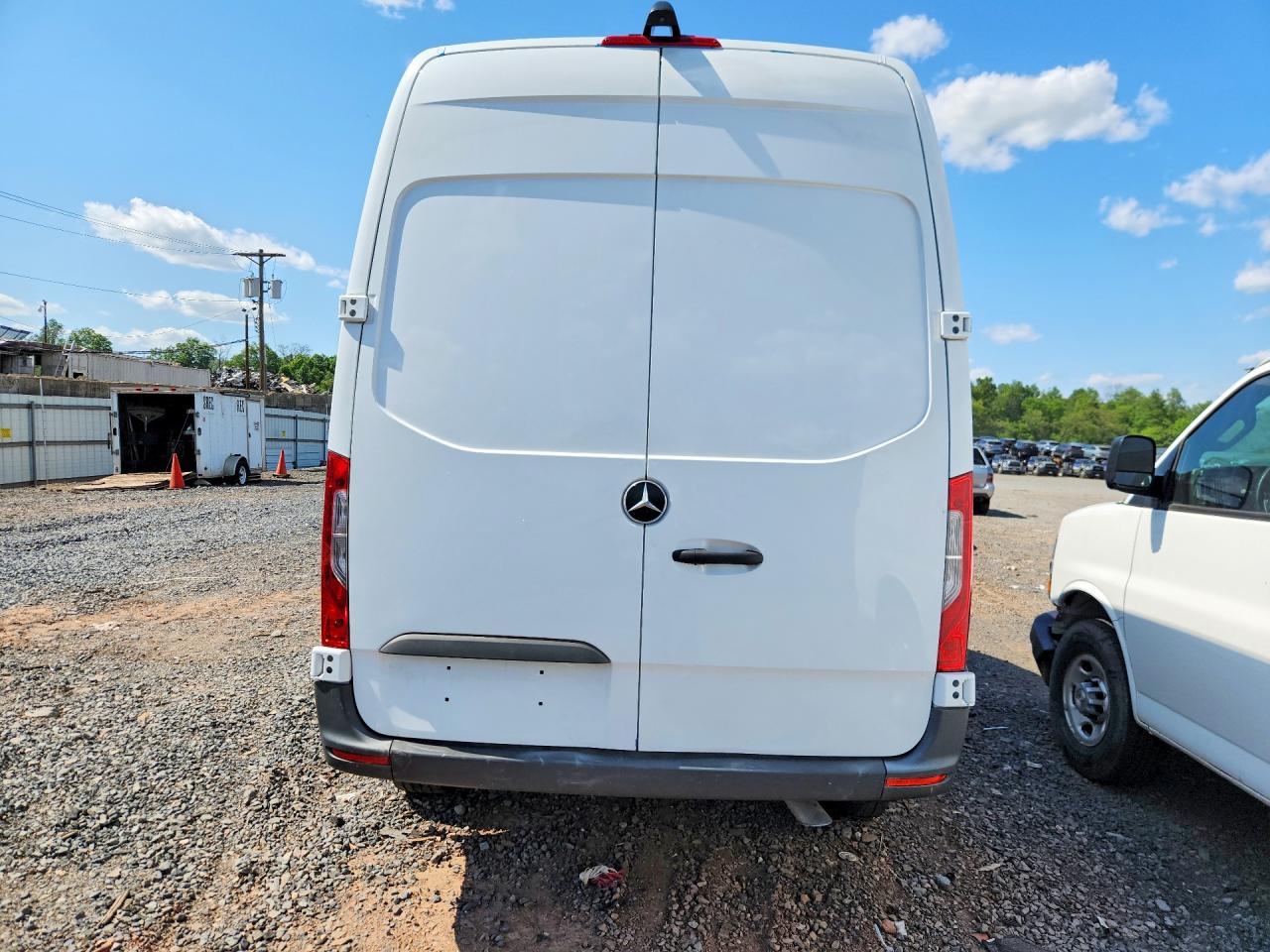2023 Mercedes-Benz Sprinter 2500 - Image 6