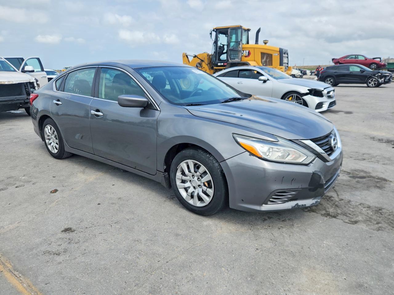2016 Nissan Altima 2.5 S - Image 4
