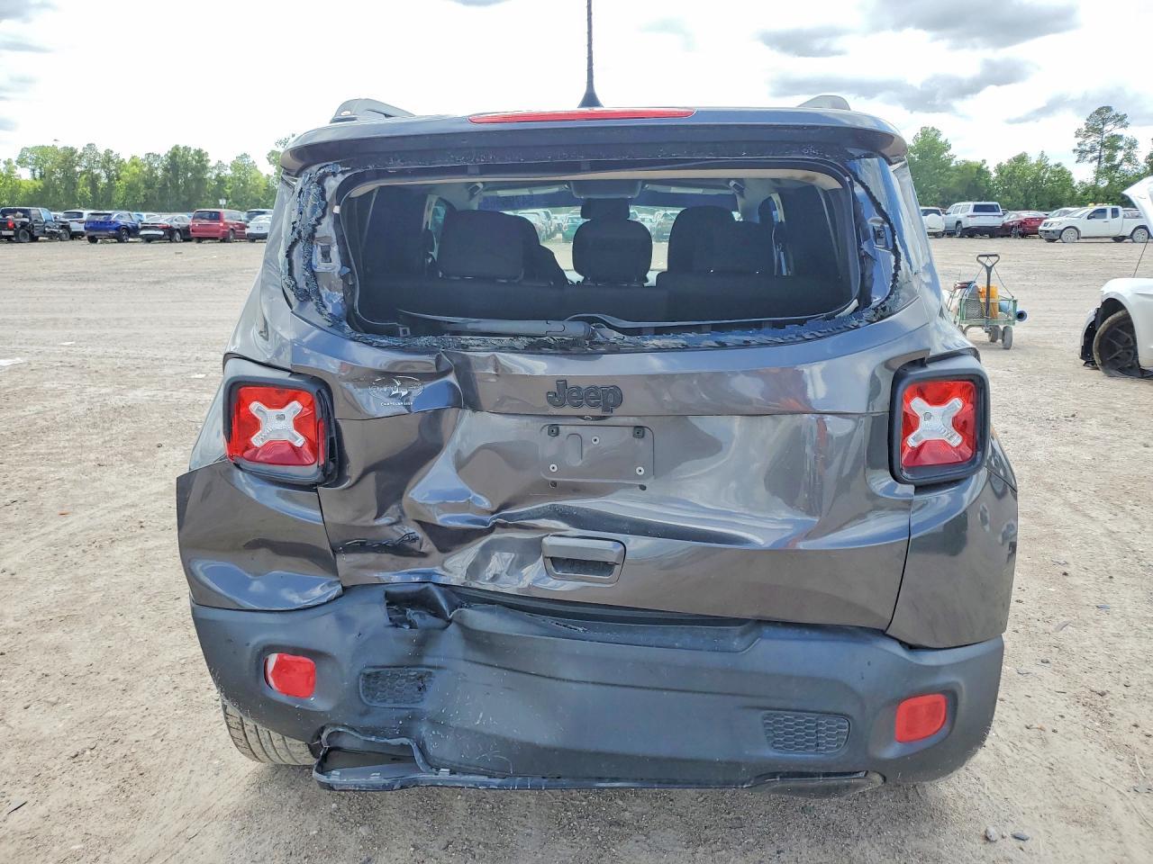 2018 Jeep Renegade Latitude - Фото 6