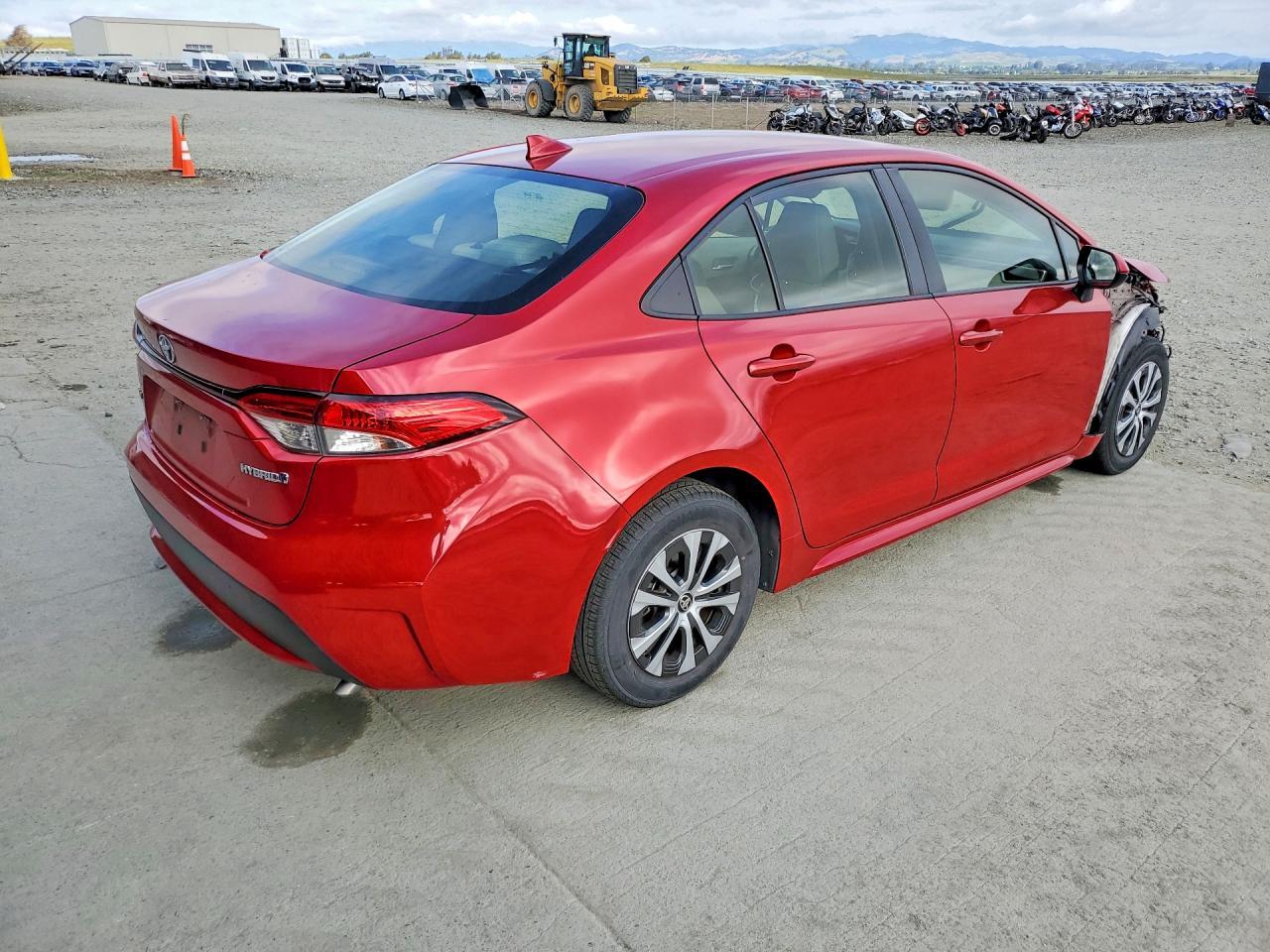 2021 Toyota Corolla Le - Image 3