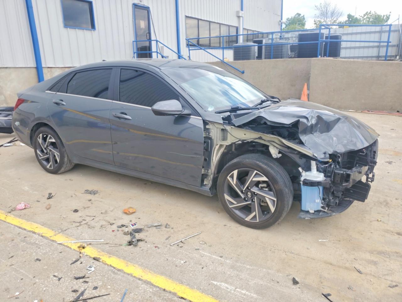 2024 Hyundai Elantra Sel - Фото 4