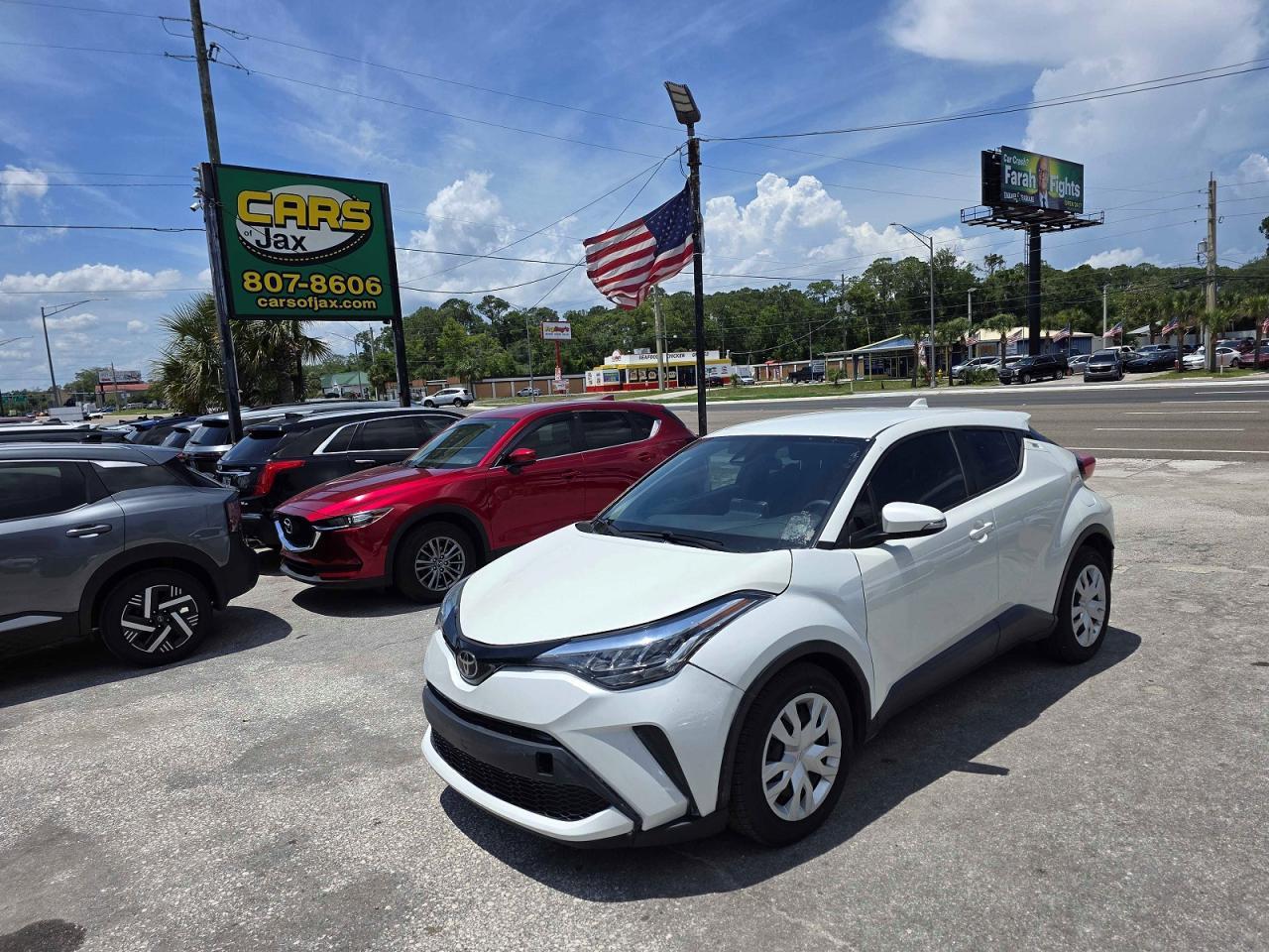 2021 Toyota C-Hr Le - Image 2