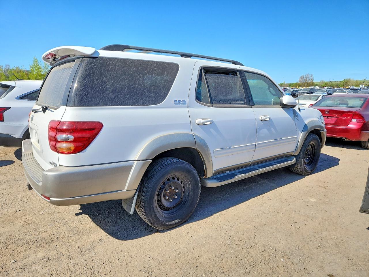 2004 Toyota Sequoia Sr5 - Image 3