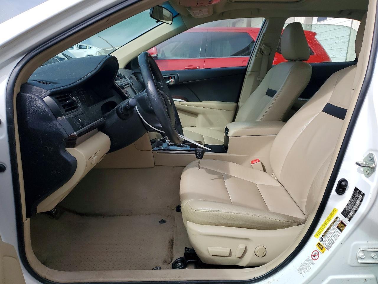 2014 Toyota Camry Xle - Image 7