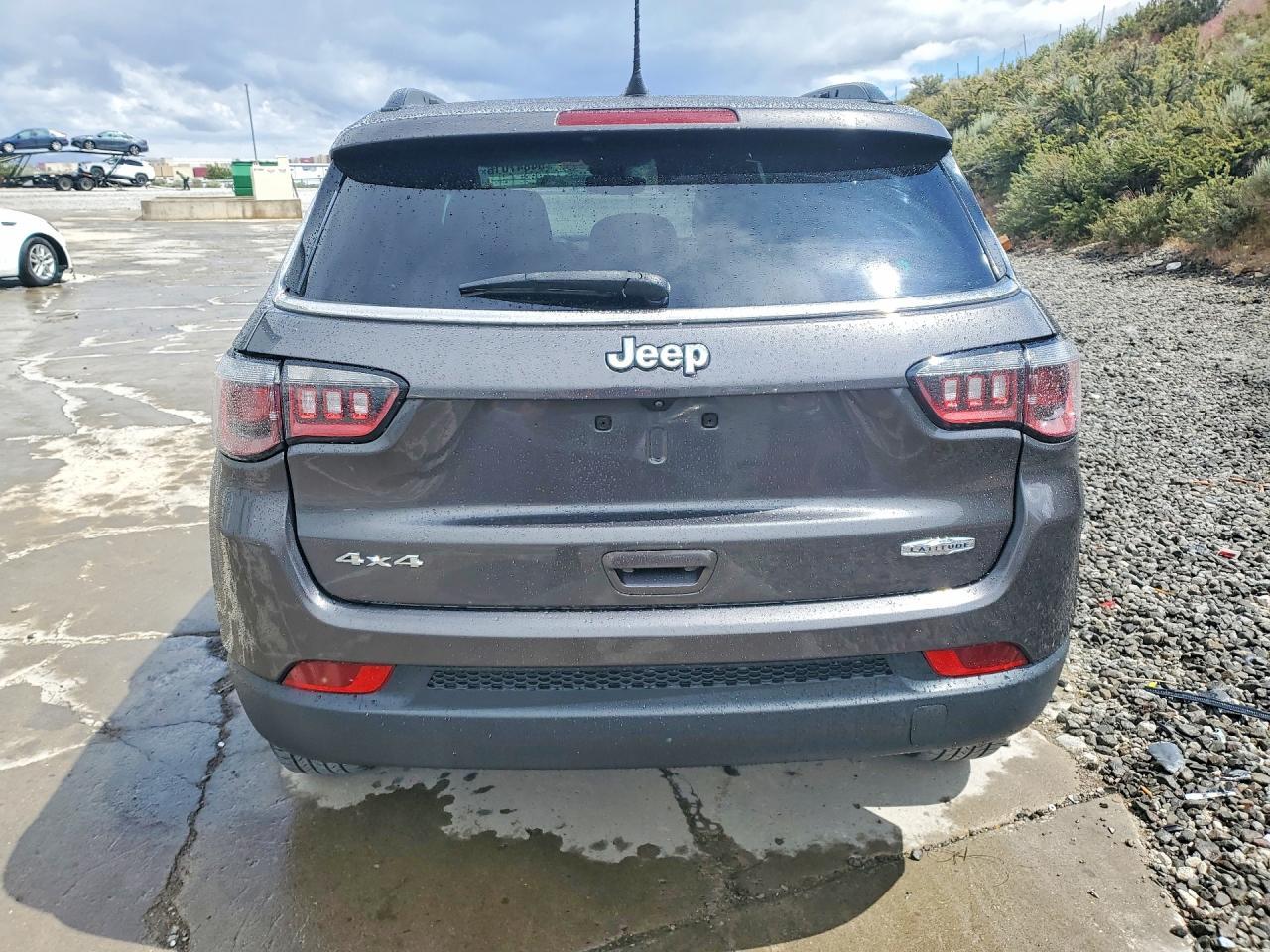2022 Jeep Compass Latitude - Image 6