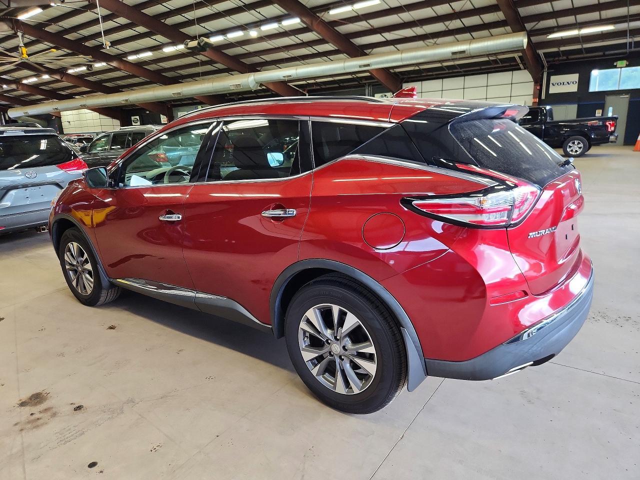 2017 Nissan Murano Sv - Image 2