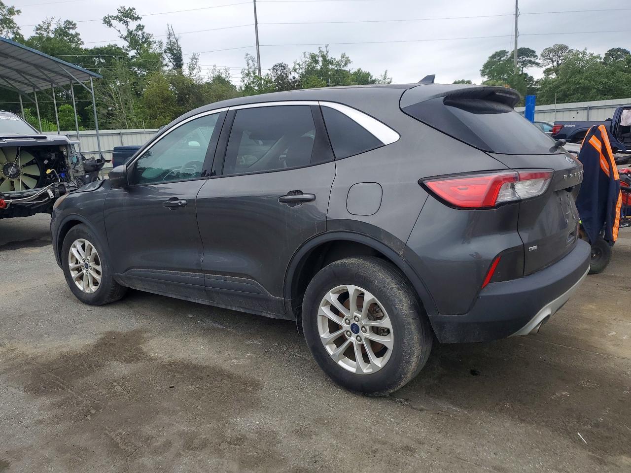 2020 Ford Escape Se - Фото 2