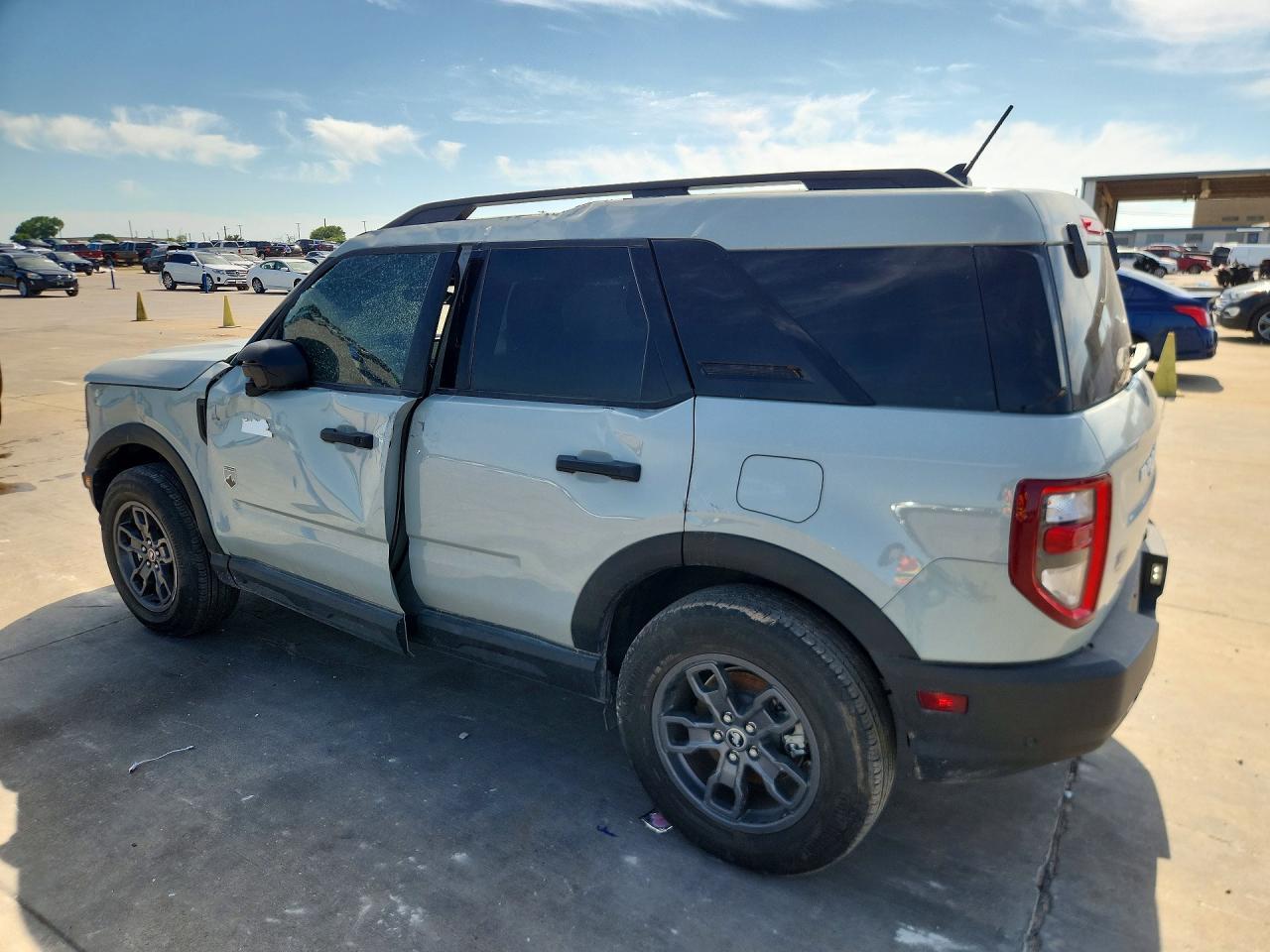 2022 Ford Bronco Sport Big Bend - Image 2