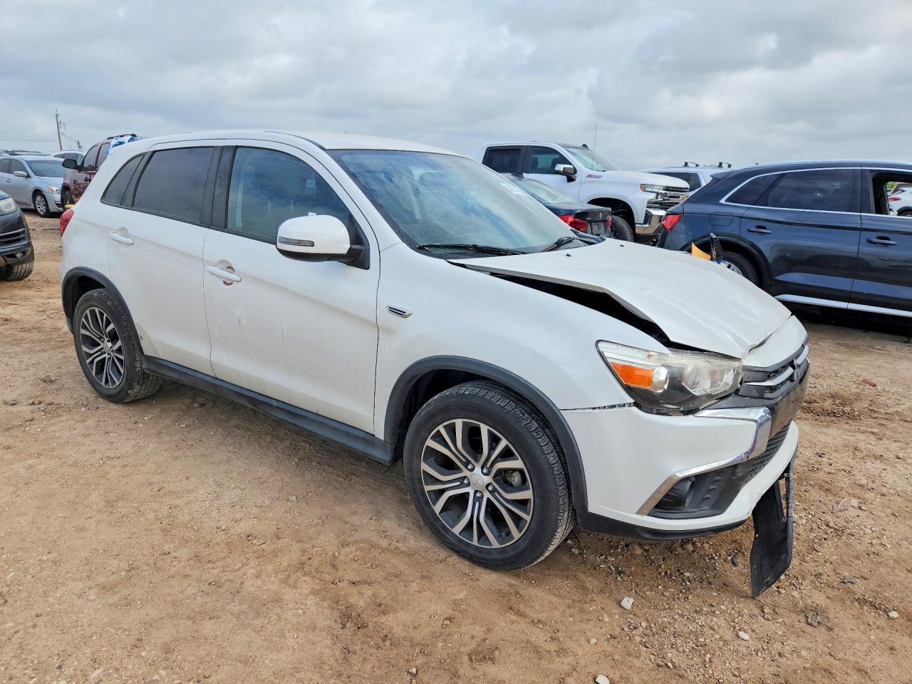 2018 Mitsubishi Outlander Sport Es - Фото 4