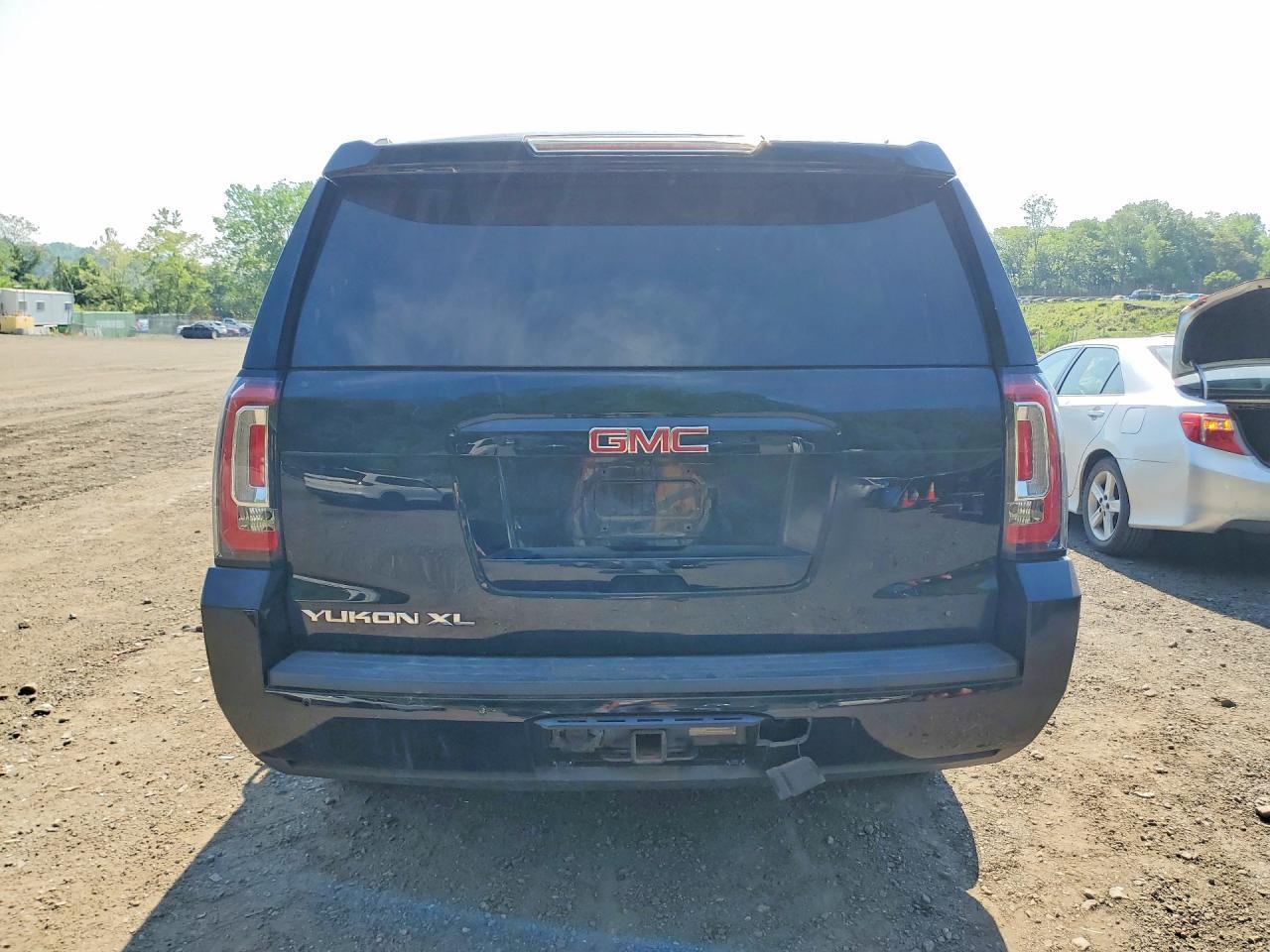 2016 GMC Yukon Xl K1500 Slt - Image 6
