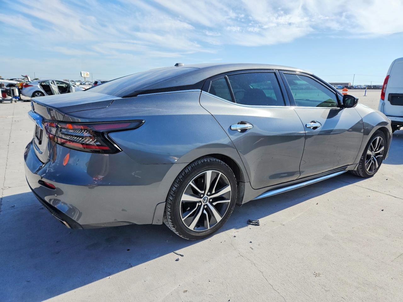 2020 Nissan Maxima S - Фото 3