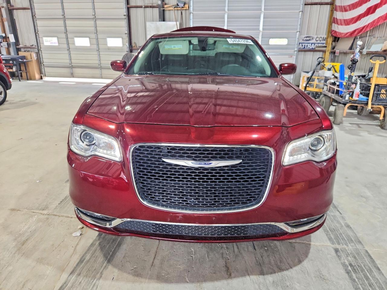 2019 Chrysler 300 Touring - Image 5