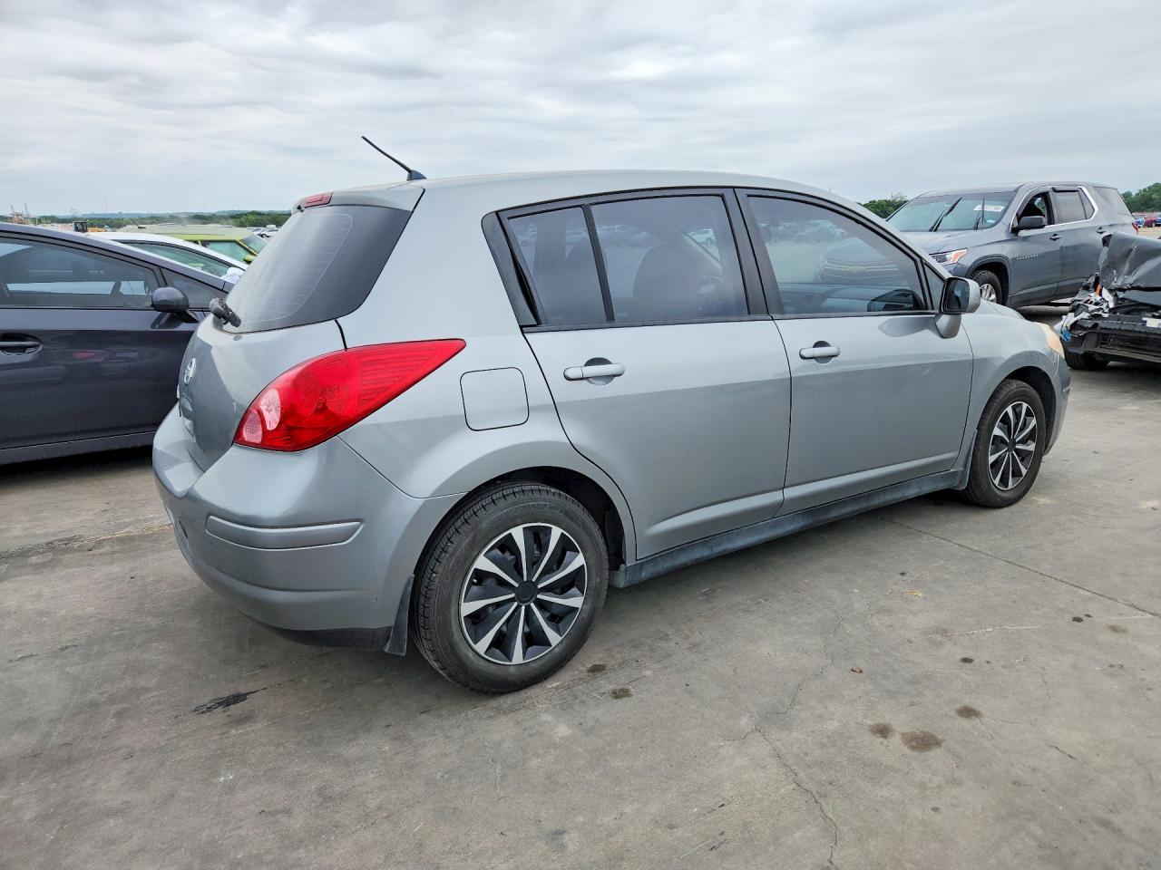 2008 Nissan Versa 1.8 S - Image 3