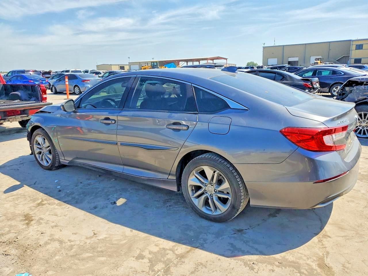 2020 Honda Accord Lx - Фото 2