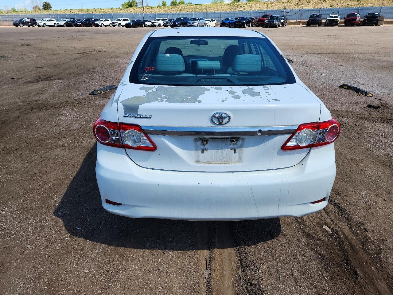 2013 Toyota Corolla L - Фото 6