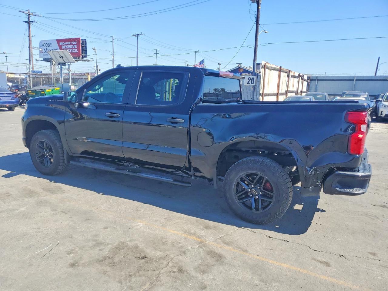 2024 Chevrolet Silverado C1500 Custom - Фото 2