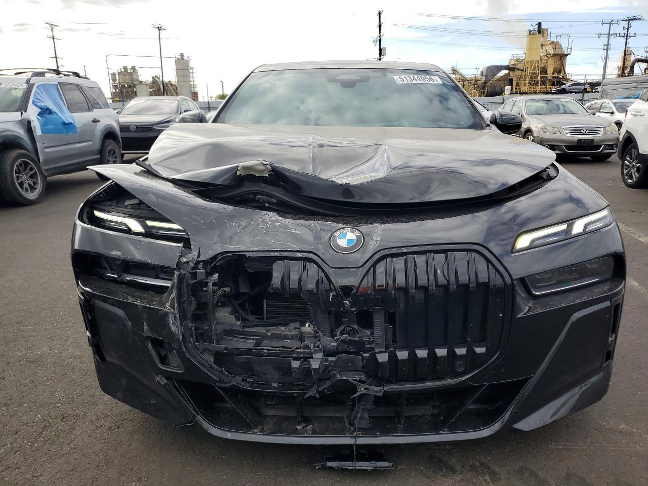 2023 BMW 740 I - Фото 5