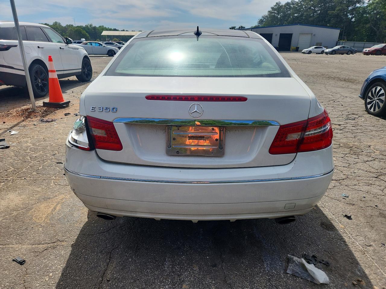 2011 Mercedes-Benz E 350 - Фото 6