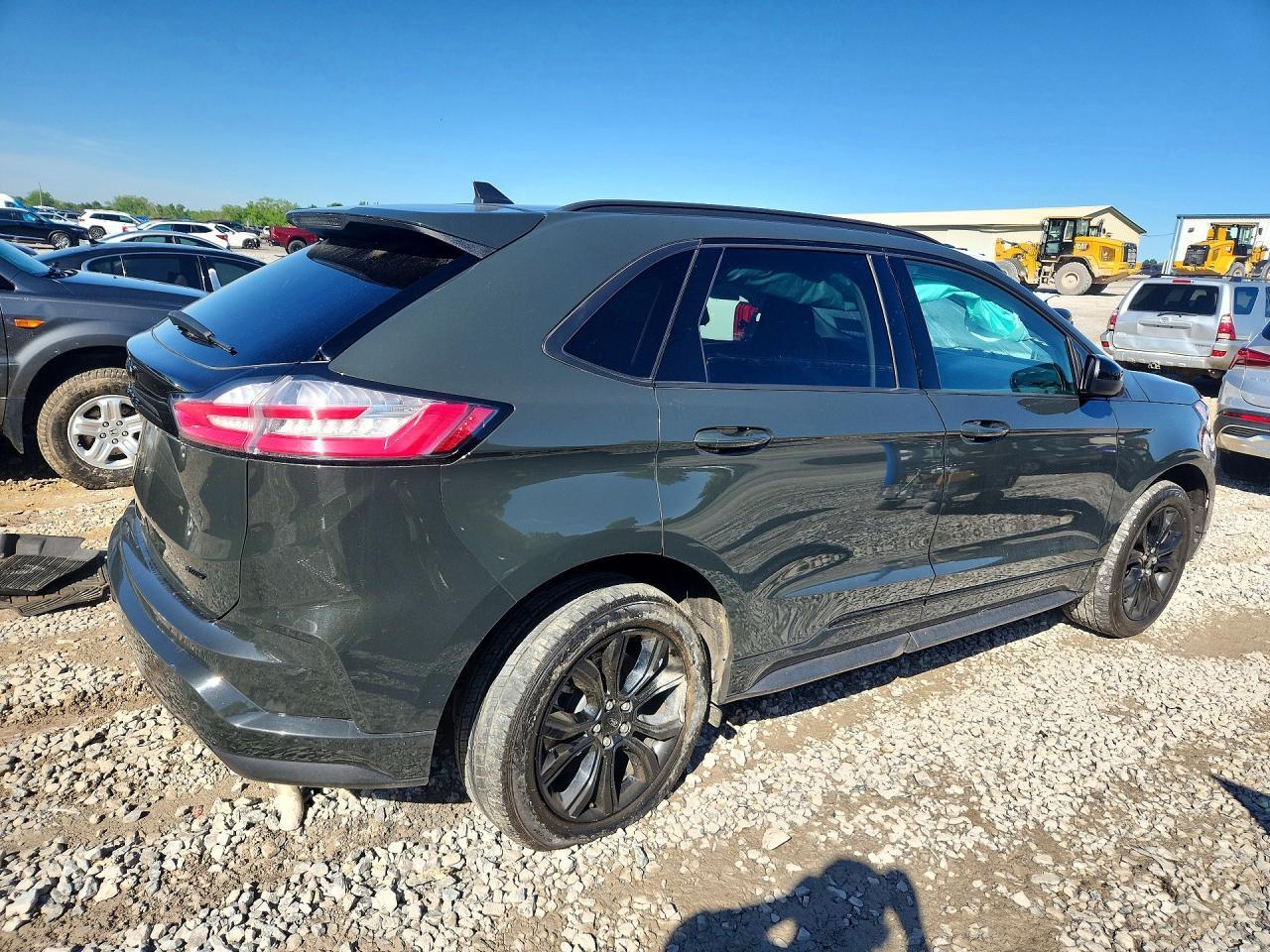 2024 Ford Edge Se - Фото 3