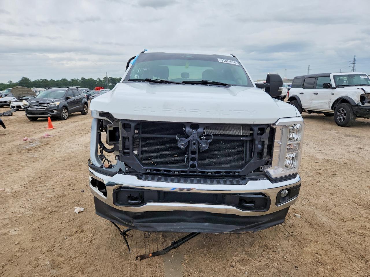 2024 Ford F250 Super Duty - Фото 5
