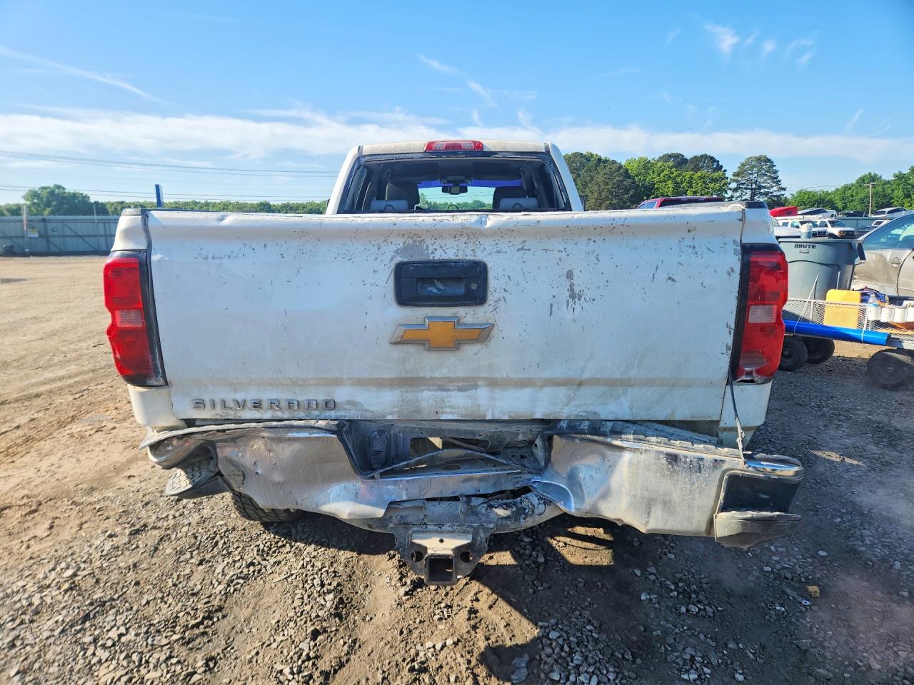2016 Chevrolet Silverado C2500 Heavy Duty - Image 6