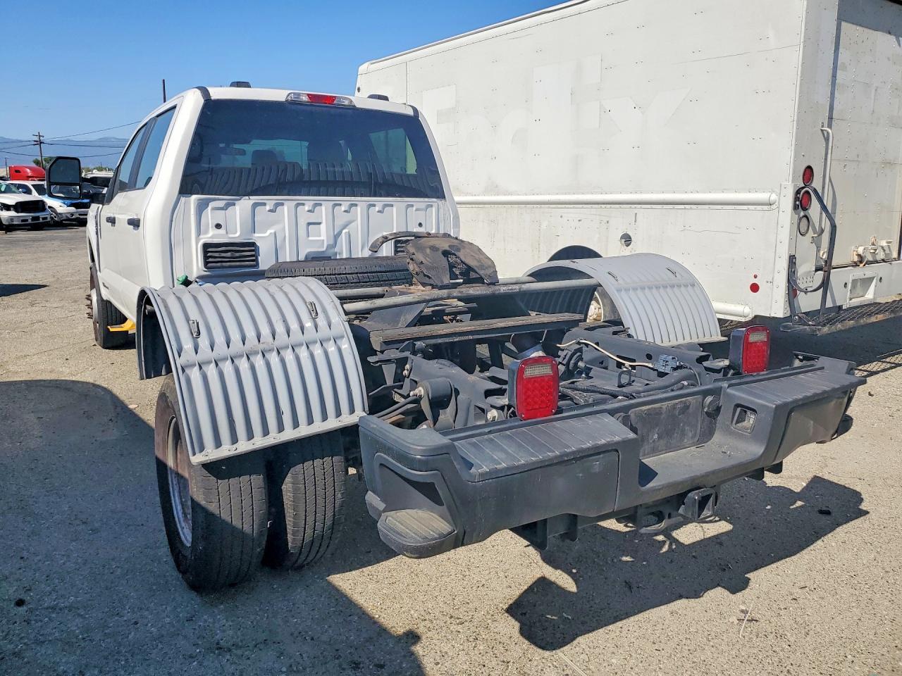 2023 Ford F350 Super Duty - Image 2
