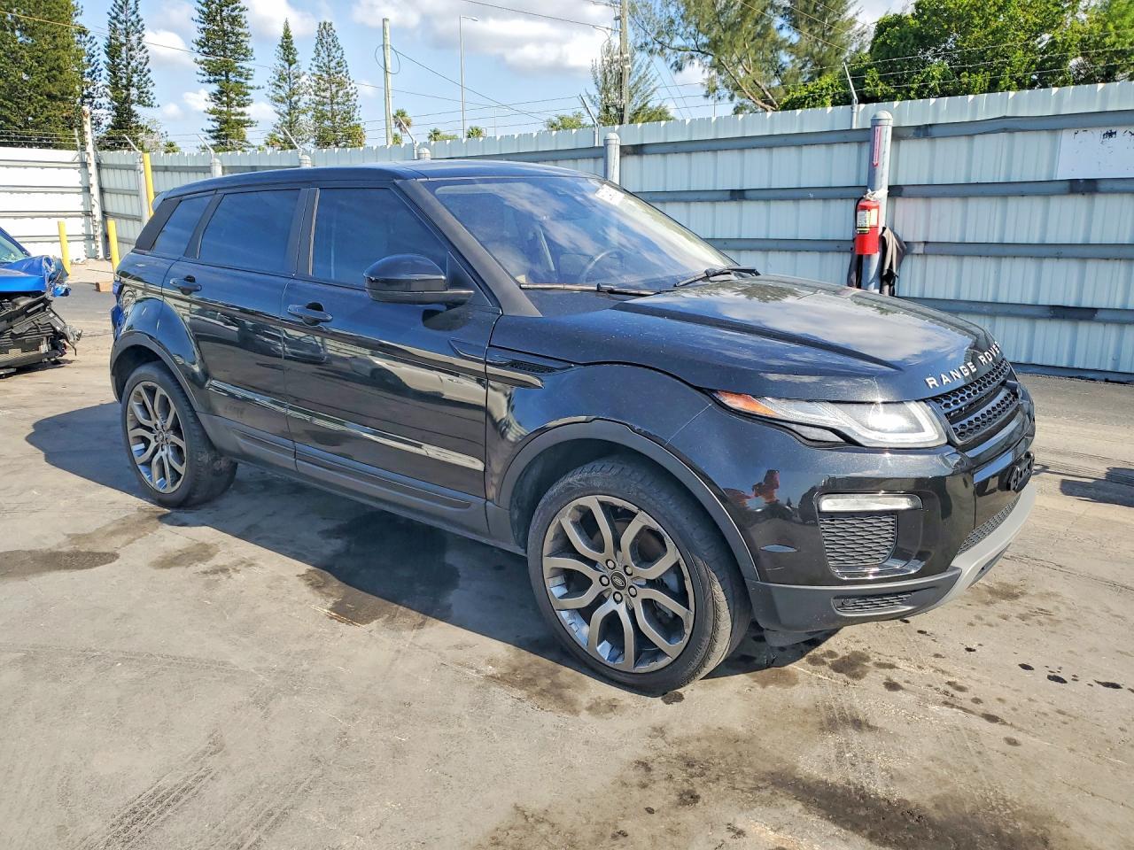 2017 Land Rover Range Rover Evoque Se - Фото 4