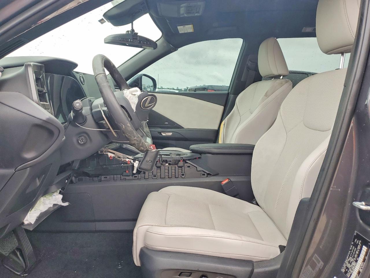 2025 Lexus Tx 350 Luxury - Image 7