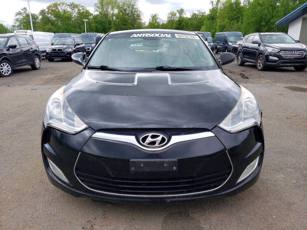 2013 Hyundai Veloster Base - Image 5