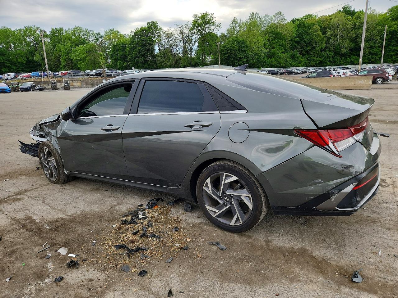 2025 Hyundai Elantra Sel - Фото 2