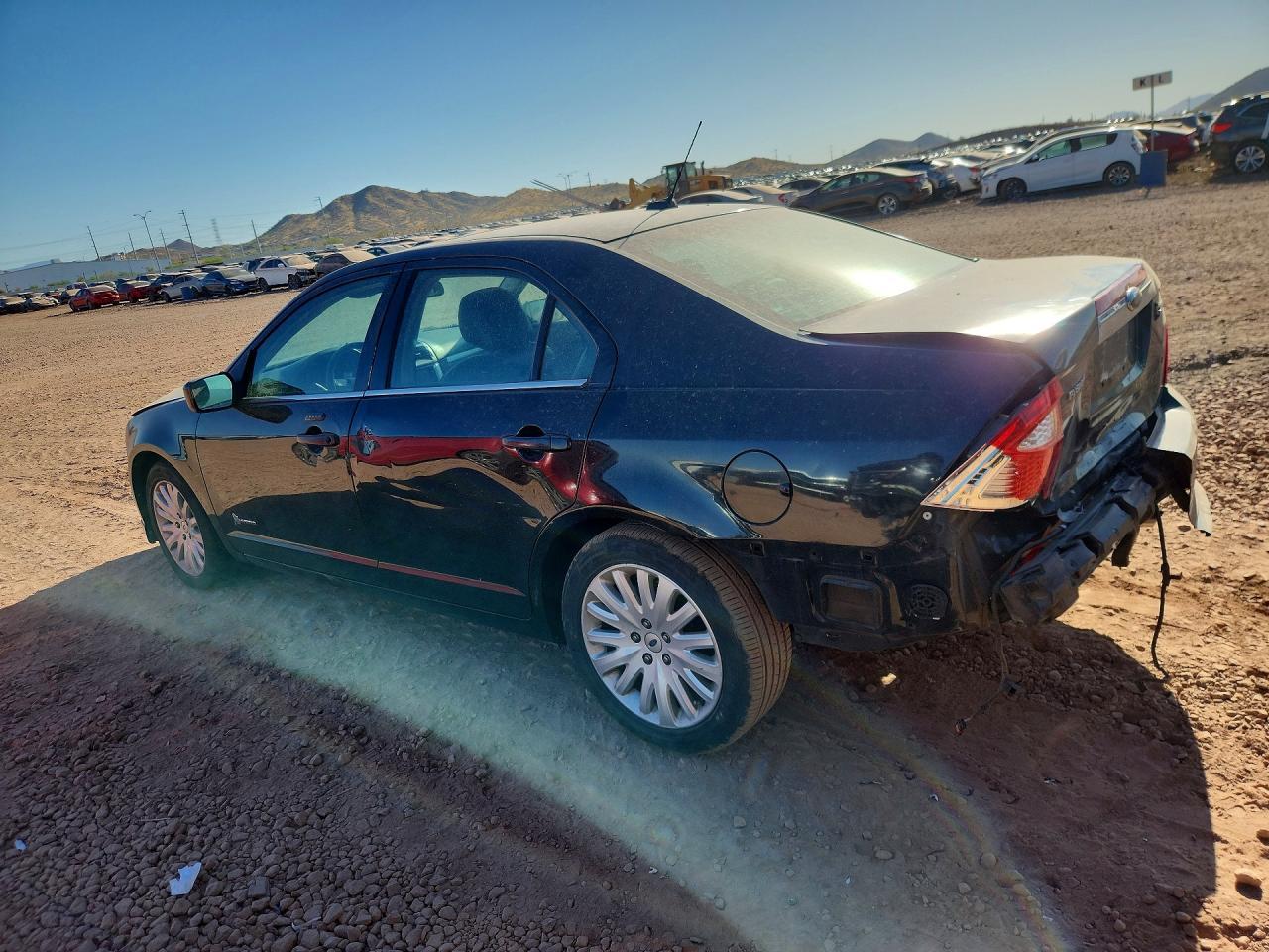 2011 Ford Fusion Hybrid - Фото 2