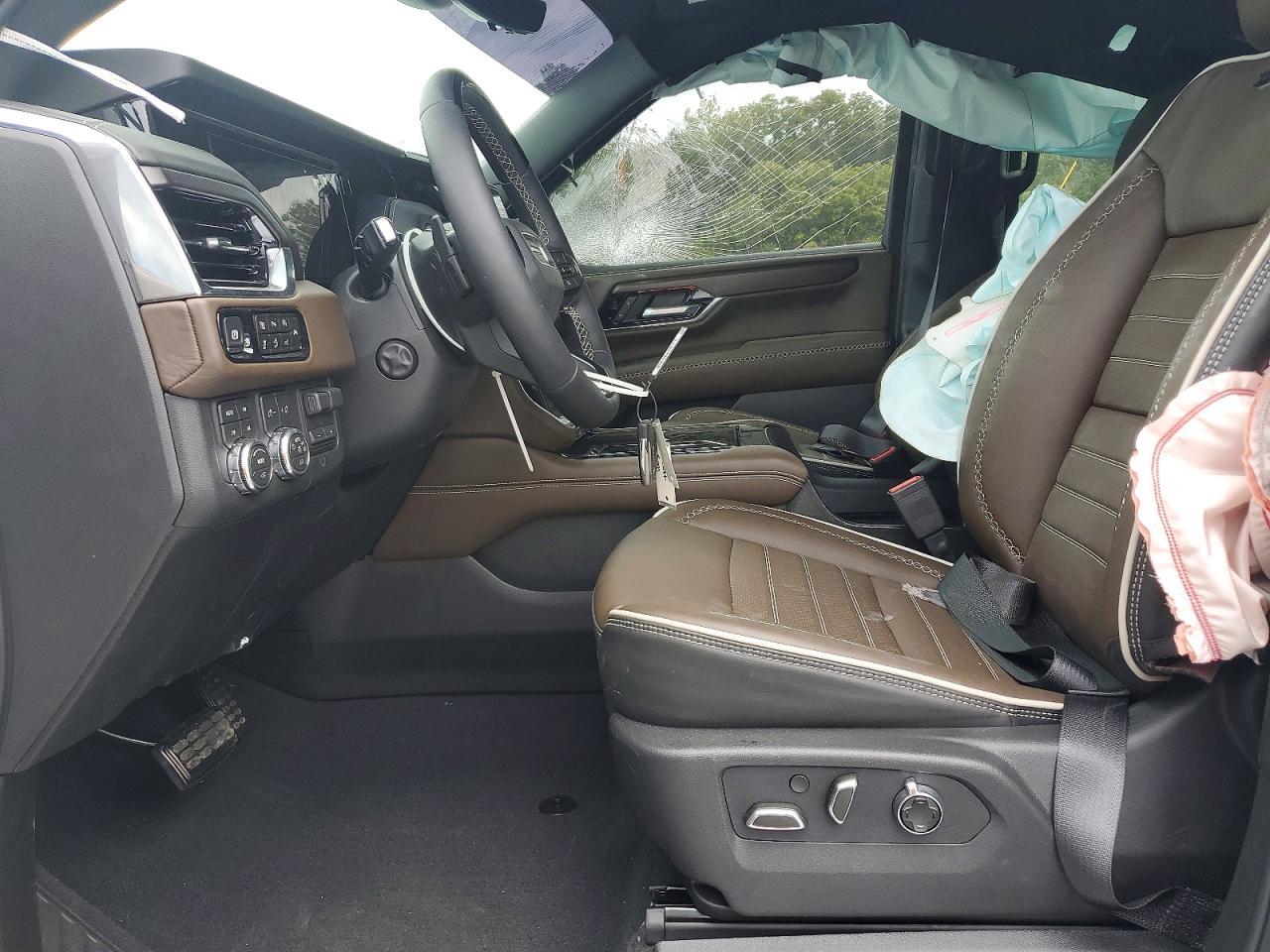 2026 GMC Yukon Xl Denali Ultimate - Image 7