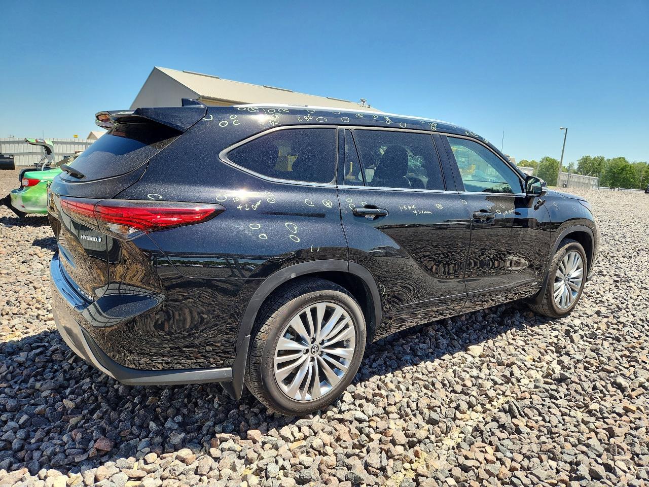 2023 Toyota Highlander Hybrid Platinum - Фото 3
