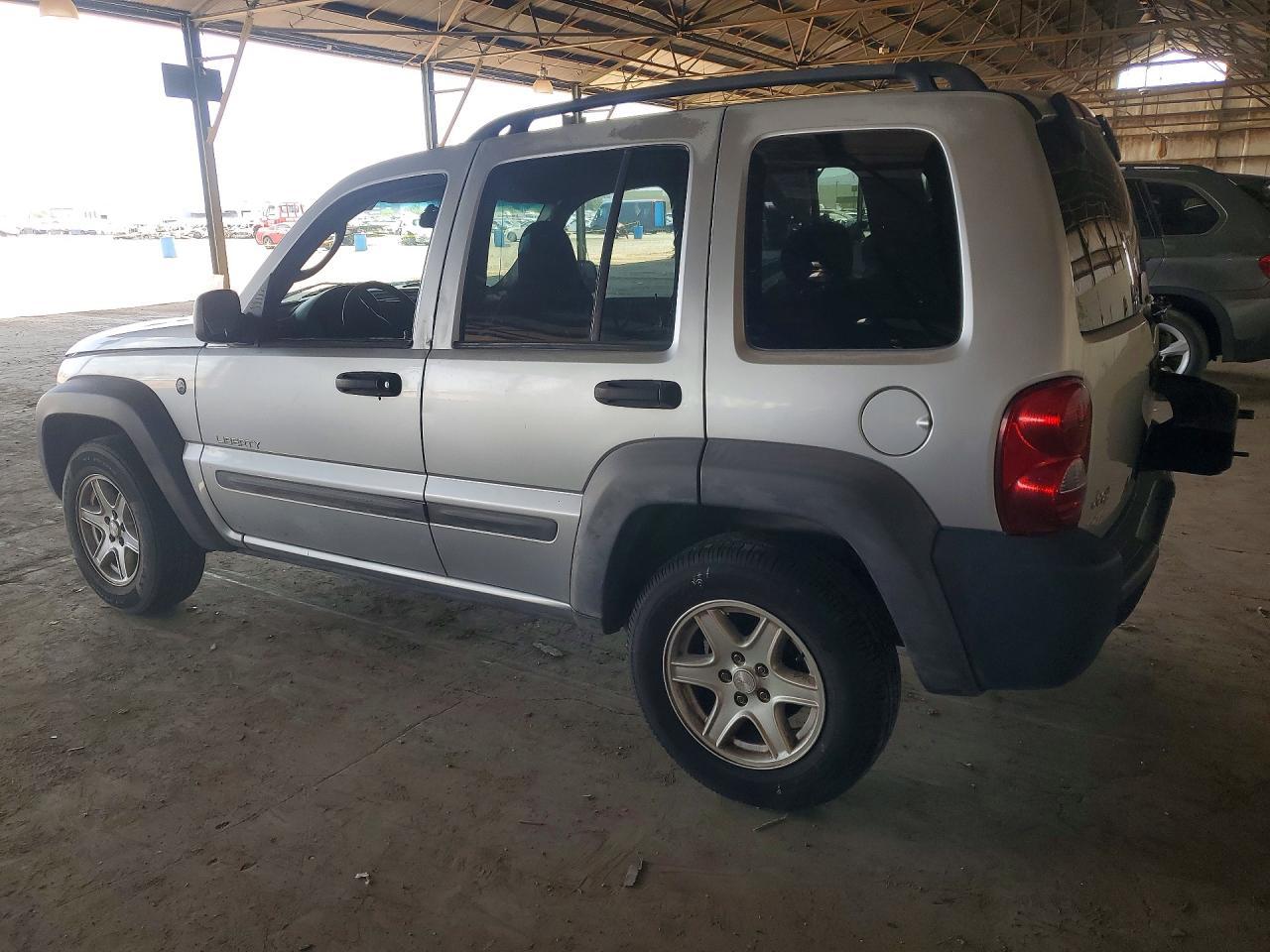 2004 Jeep Liberty Sport - Image 2