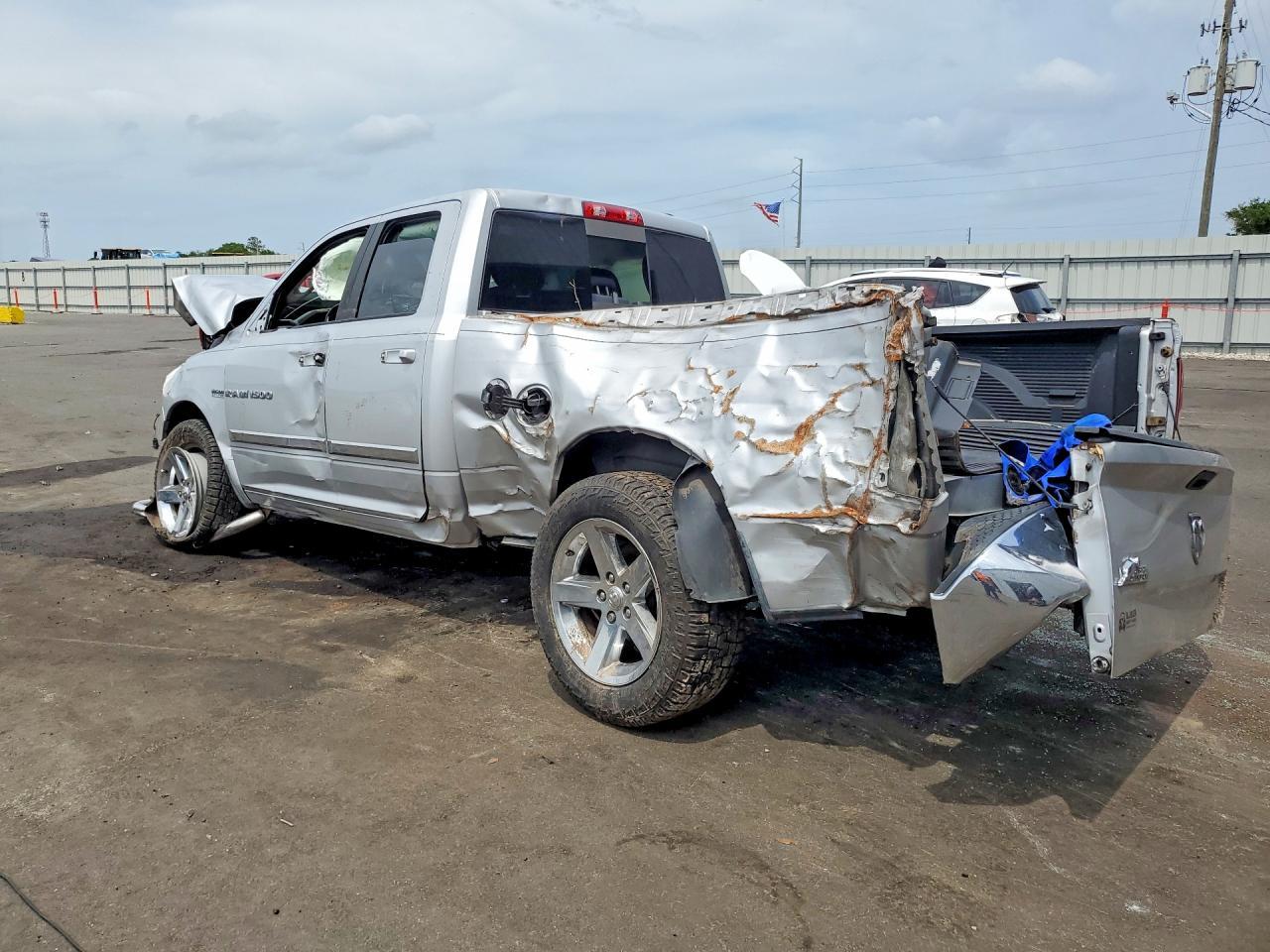 2012 Dodge Ram 1500 Slt - Image 2