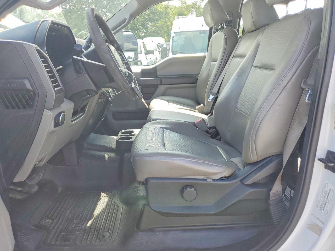 2018 Ford F250 Super Duty - Фото 7