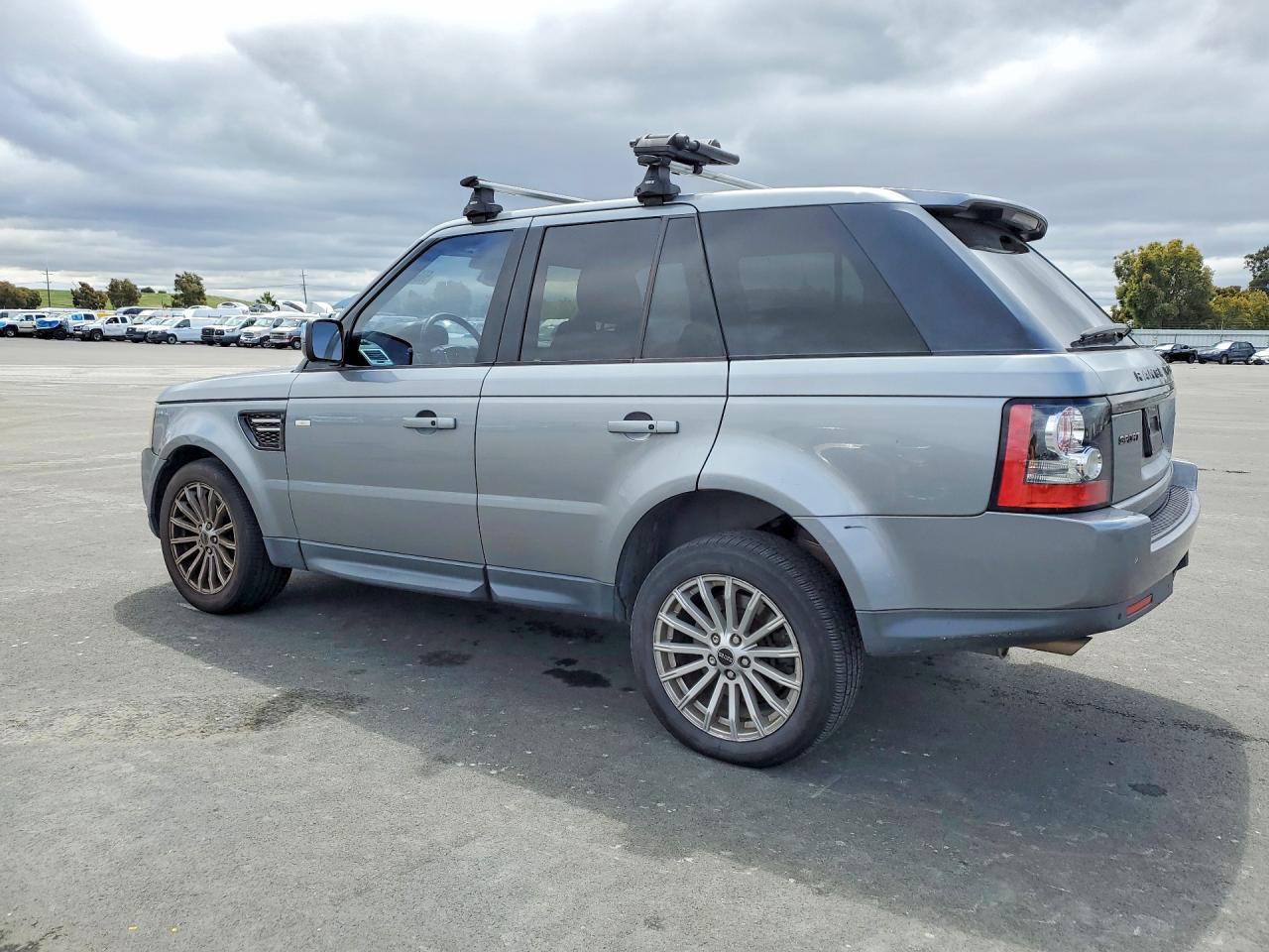 2013 Land Rover Range Rover Sport Hse - Image 2