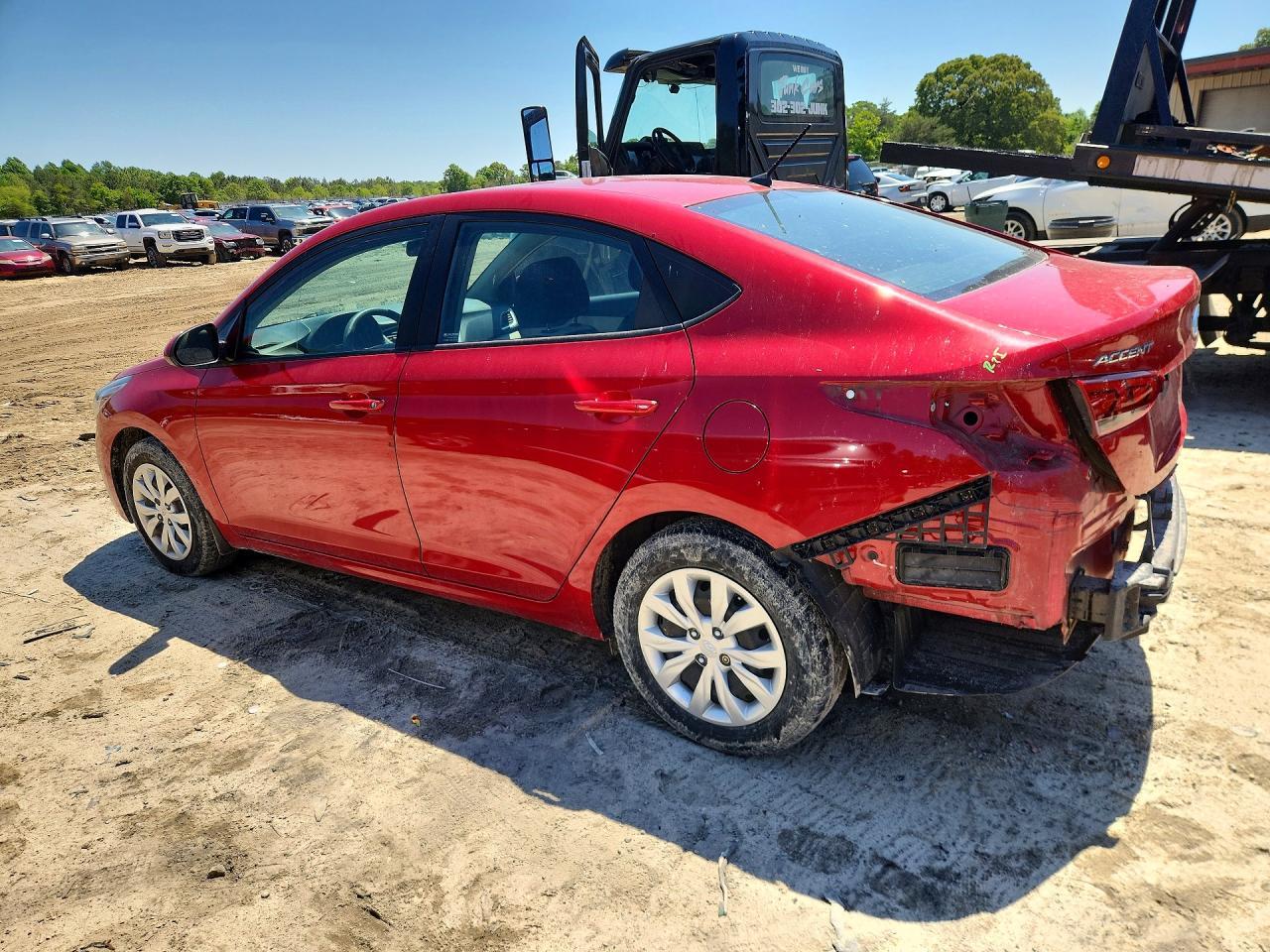 2022 Hyundai Accent Se - Image 2