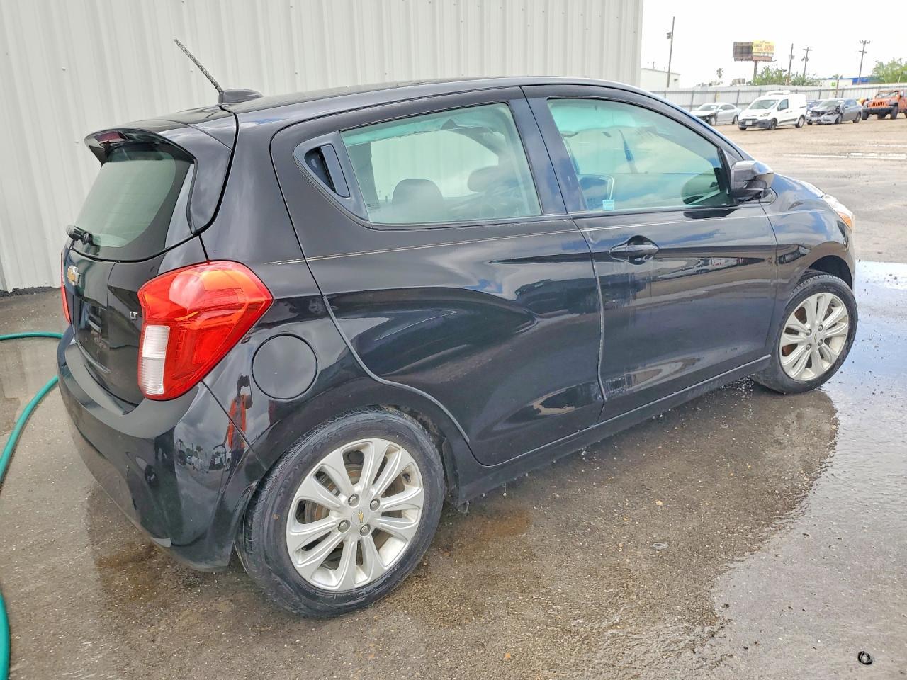 2017 Chevrolet Spark 1Lt - Фото 3