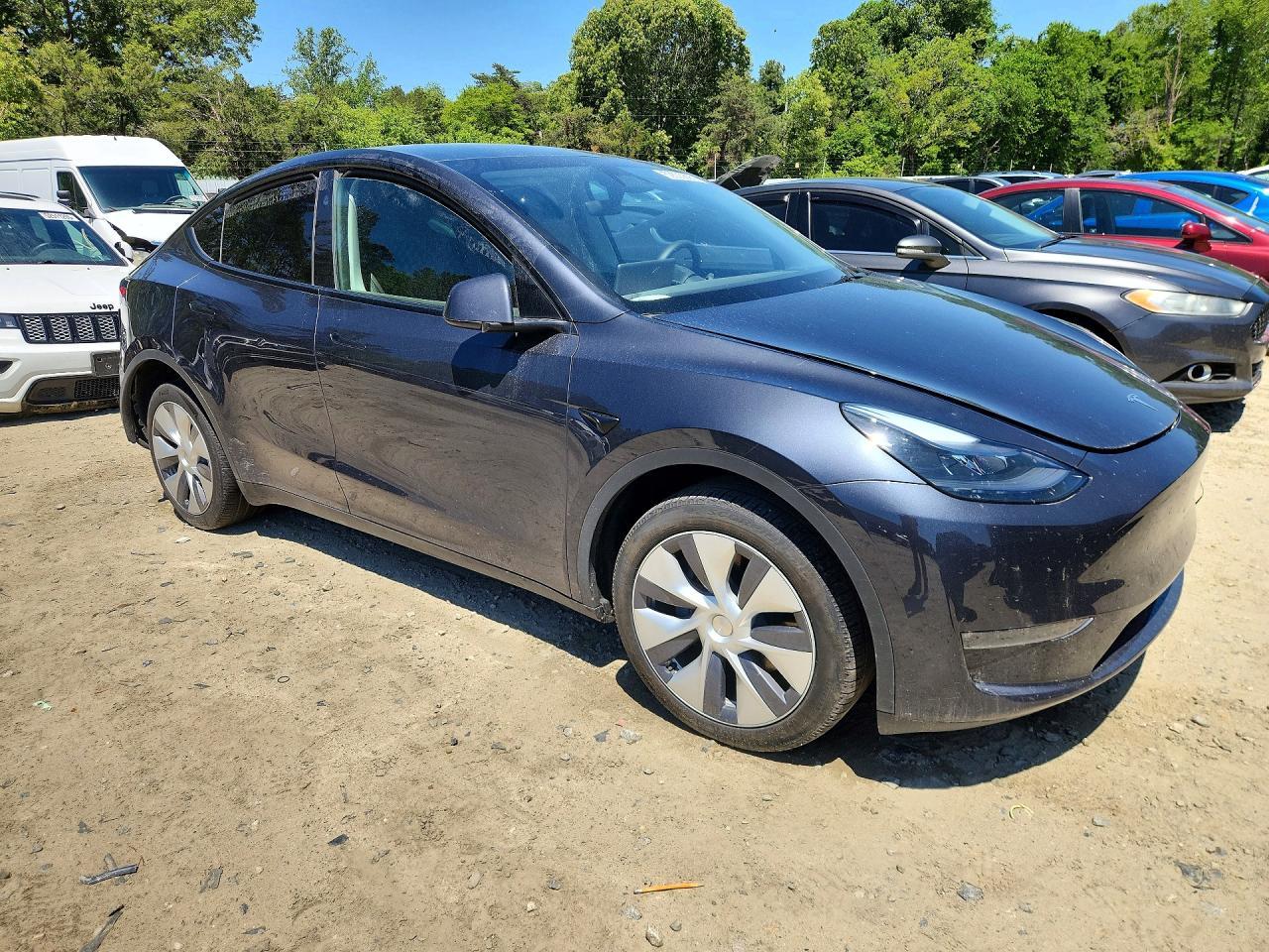 2024 Tesla Model Y - Image 4