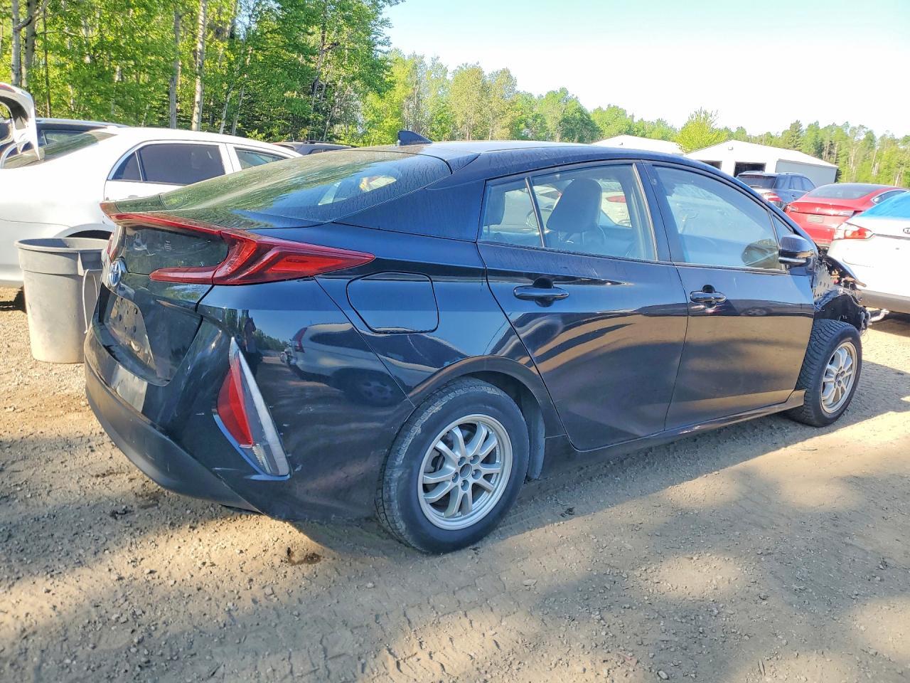 2021 Toyota Prius Prime Le - Фото 3
