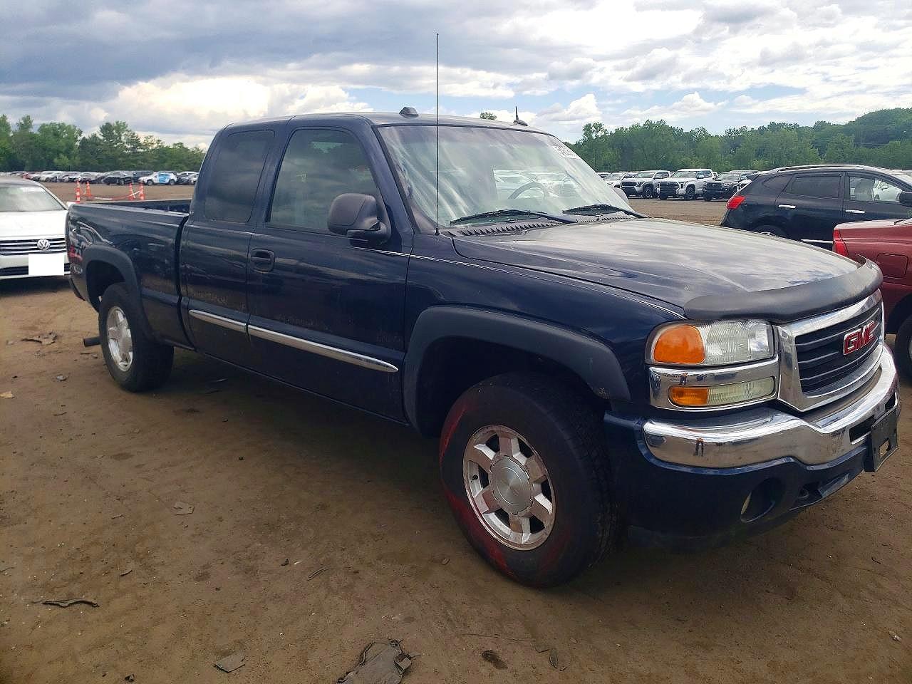 2005 GMC New Sierra K1500 - Image 4