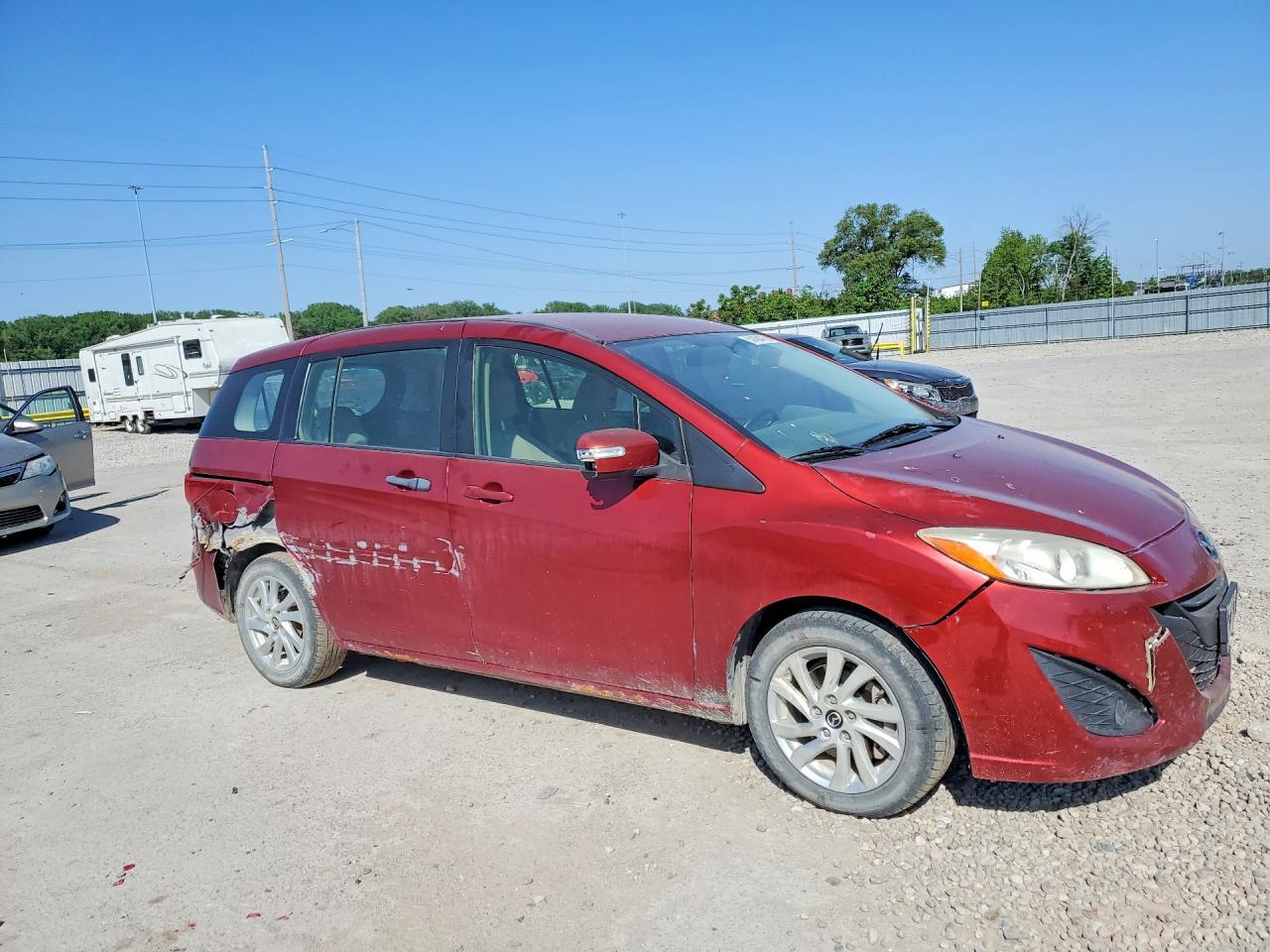 2013 Mazda 5 - Image 4