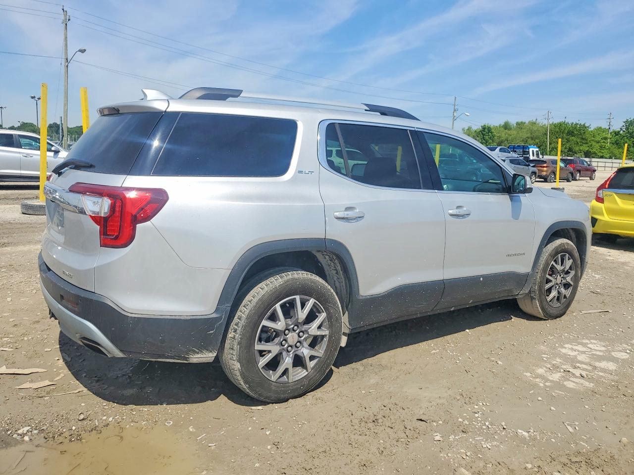 2020 GMC Acadia Slt - Image 3