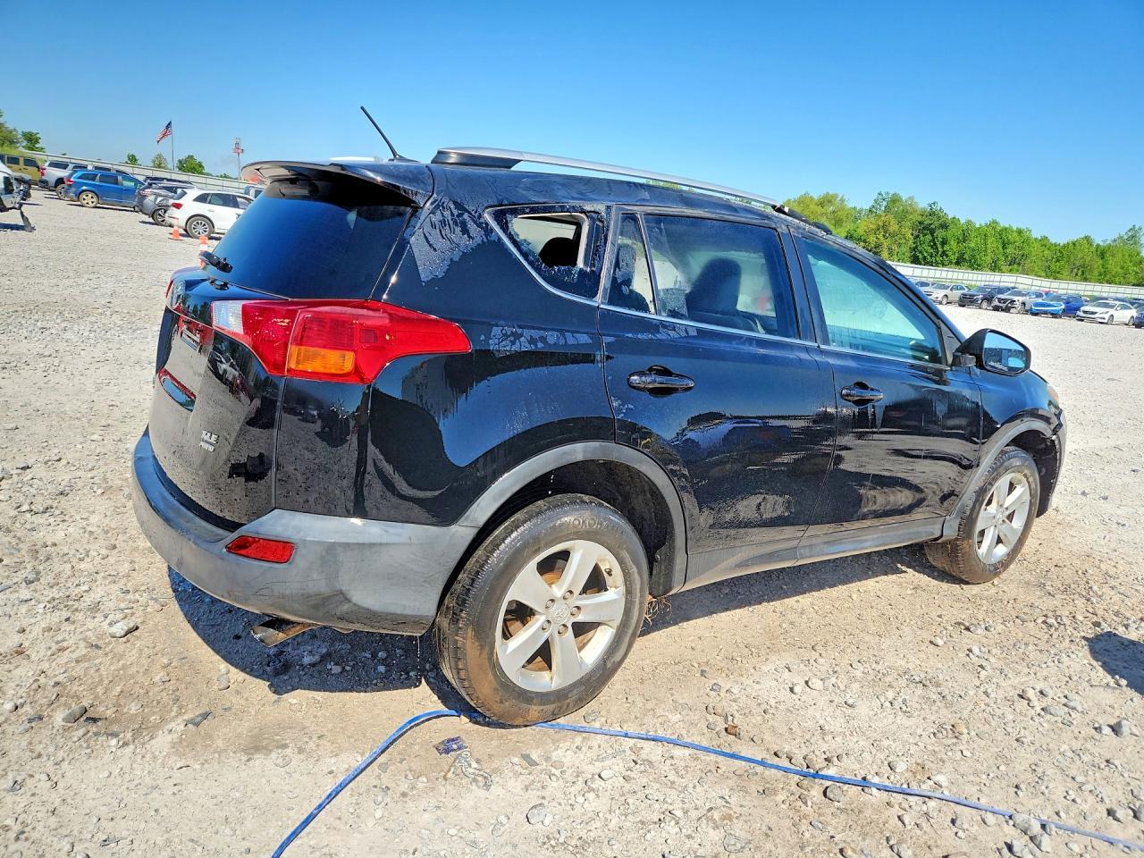 2014 Toyota Rav4 Xle - Image 3