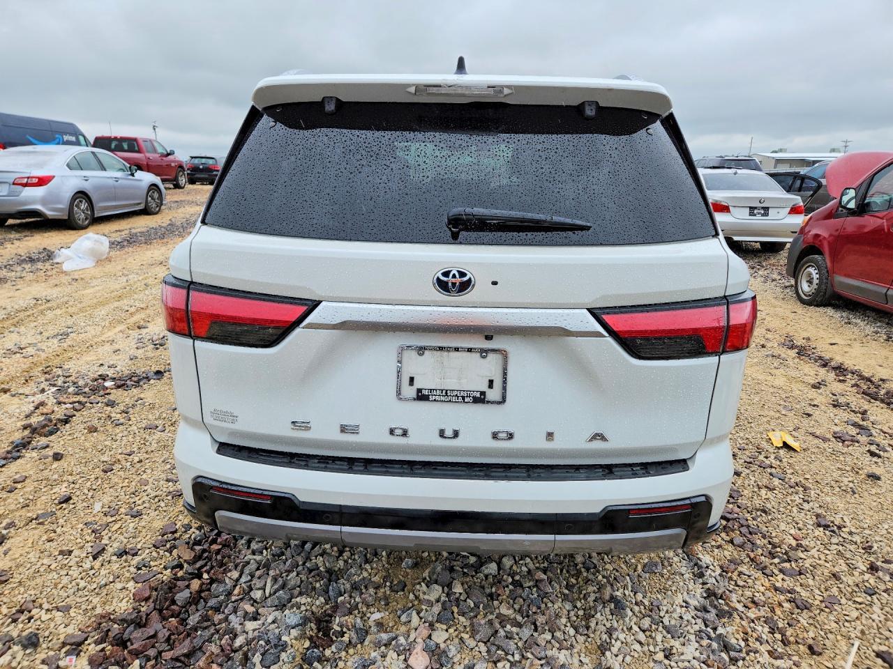 2023 Toyota Sequoia - Фото 6