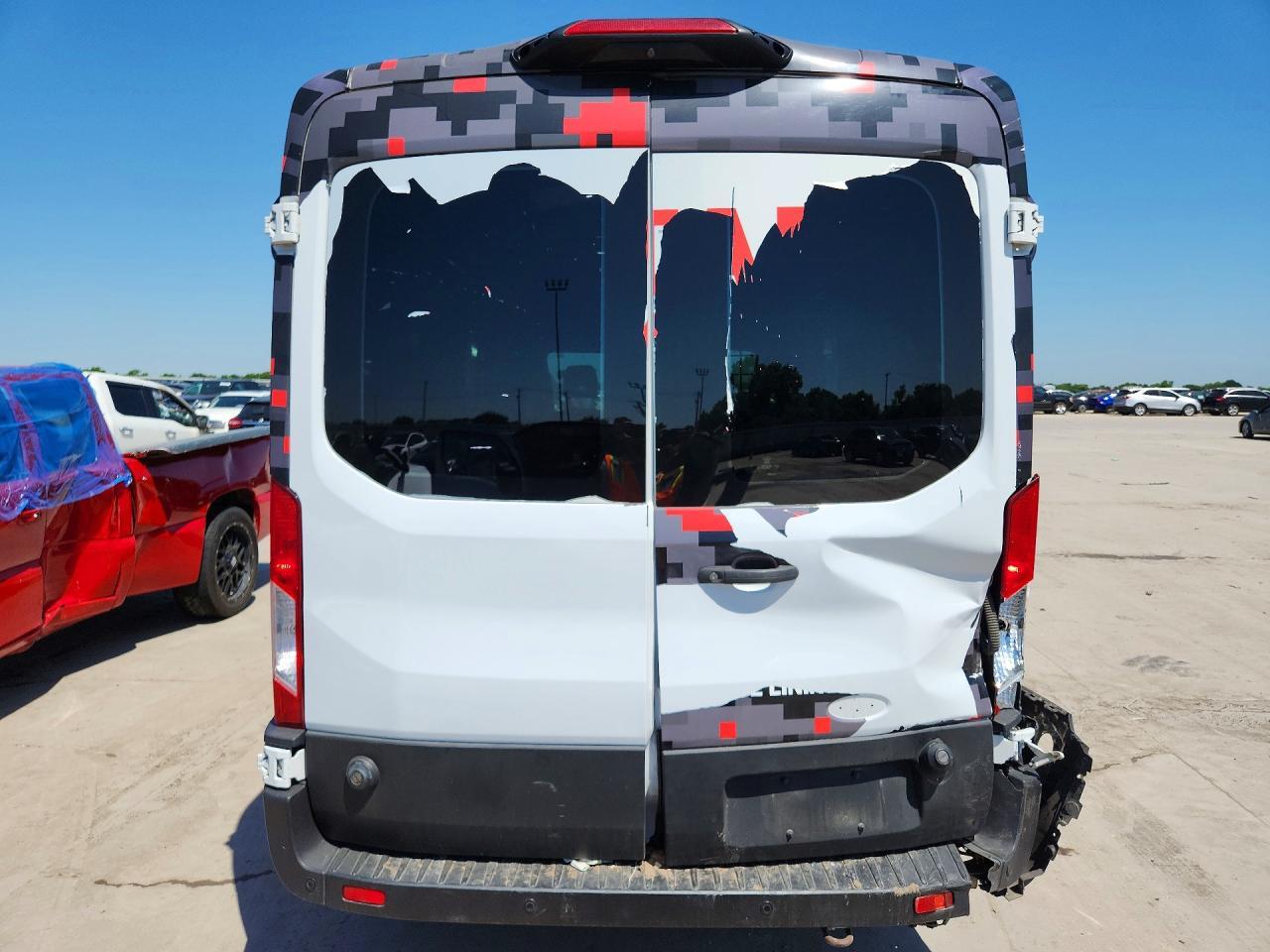 2020 Ford Transit 250 Delivery Van - Image 6