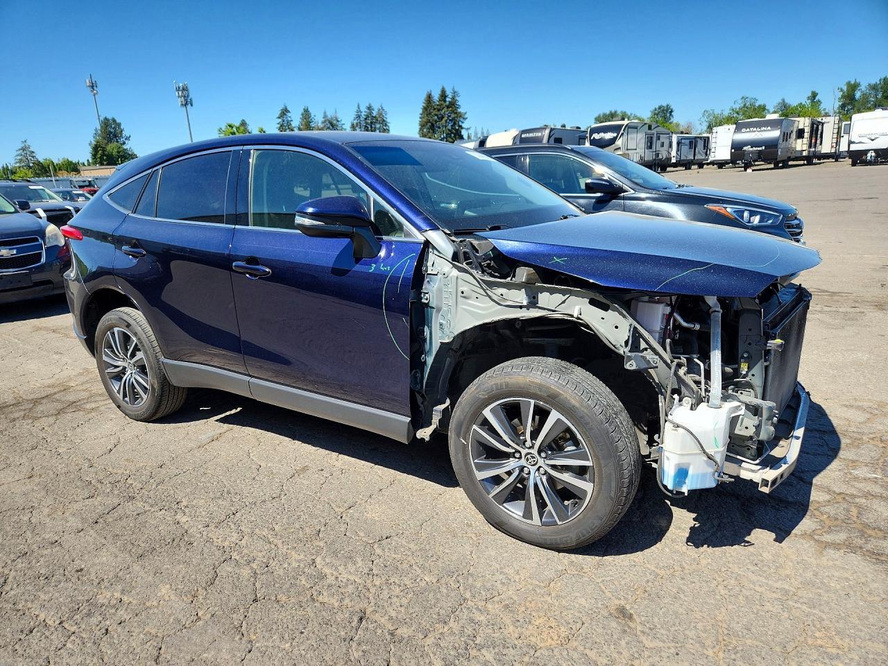 2022 Toyota Venza Le - Image 4